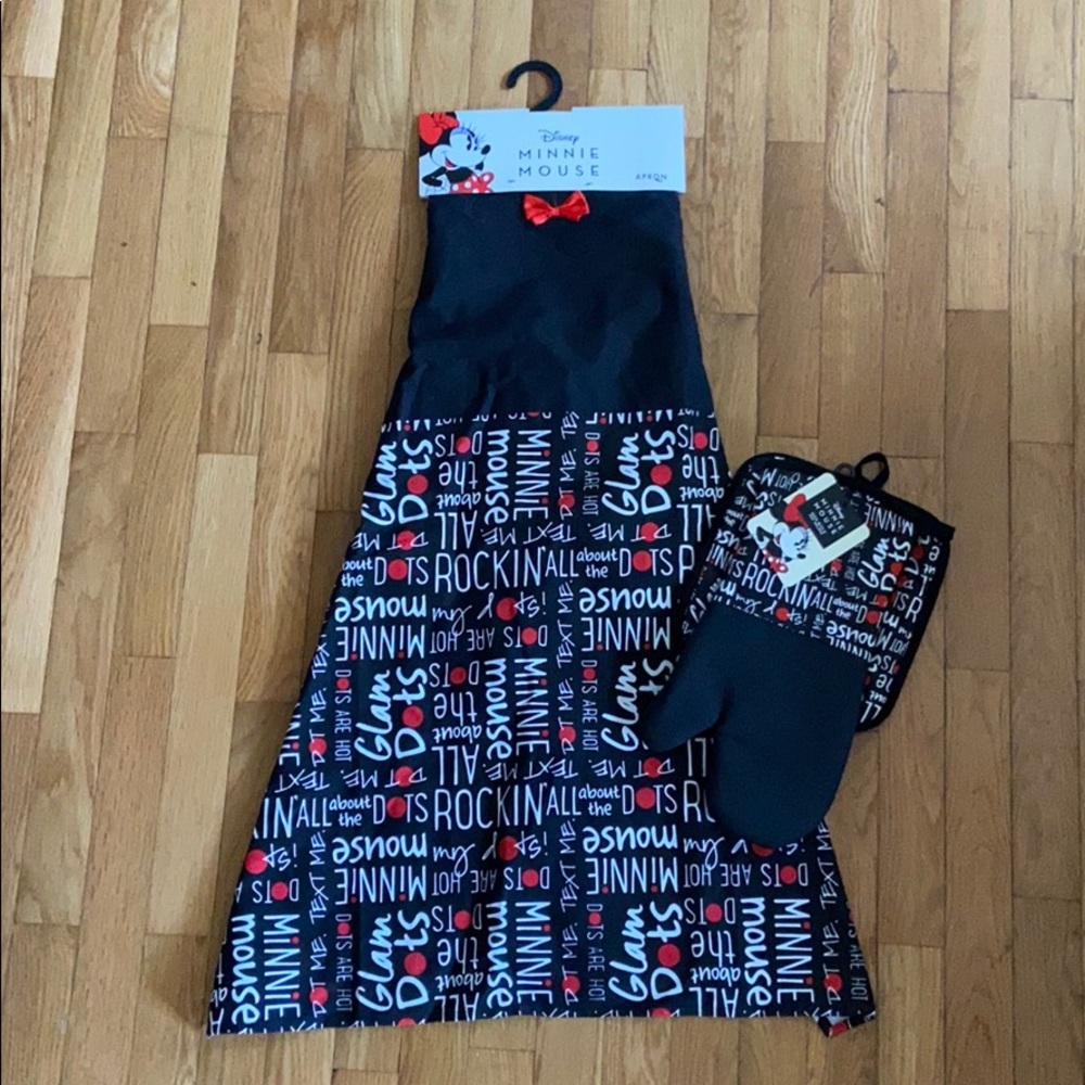 Disney Minnie Mouse Apron, Oven Mitt & Potholder